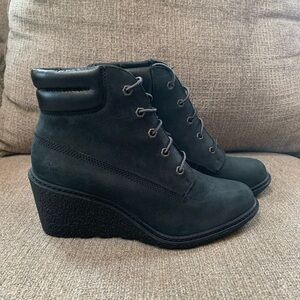 Timberland Wedge Boot…Women’s 8.5